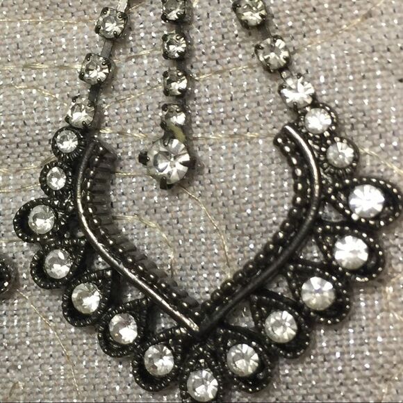 Cache earrings - Picture 6 of 7